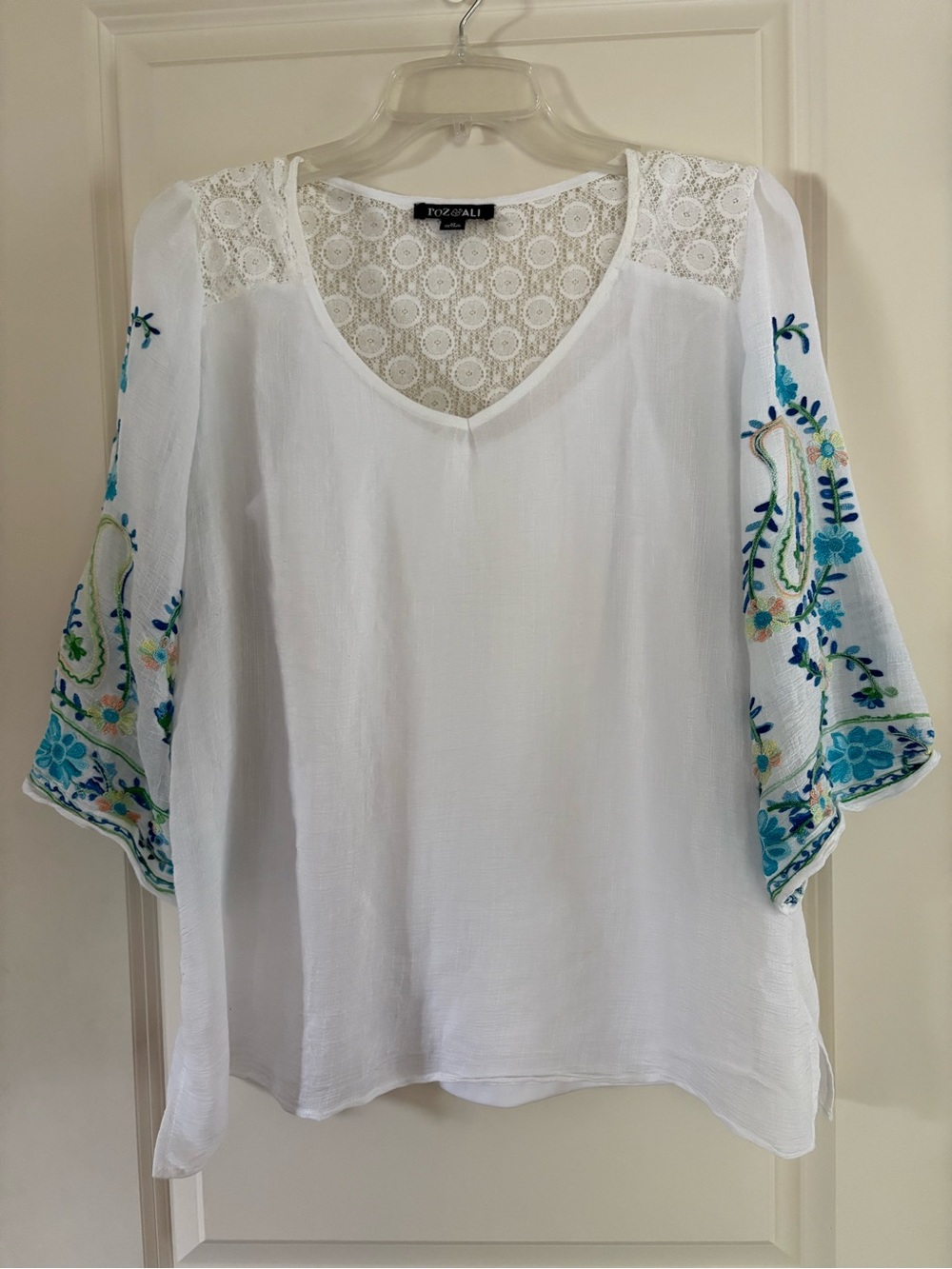Roz & Ali Embroidered V-Neck Peasant Top